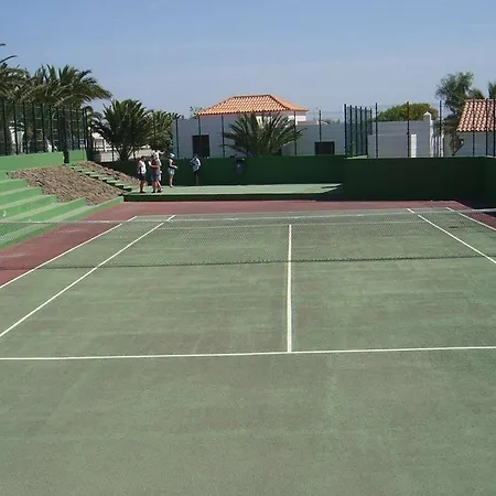 卡斯蒂约海滩洋房酒店 假日公园